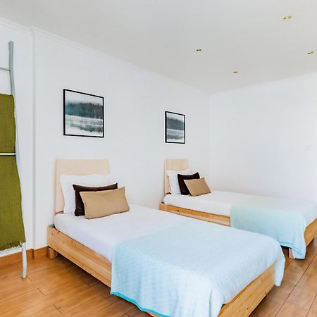 Santo Amaro Beach Family Stays Oeiras Eksteriør billede